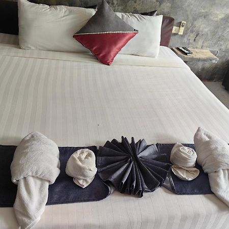 Keeree Loft Resort Thong Pha Phum Ngoại thất bức ảnh