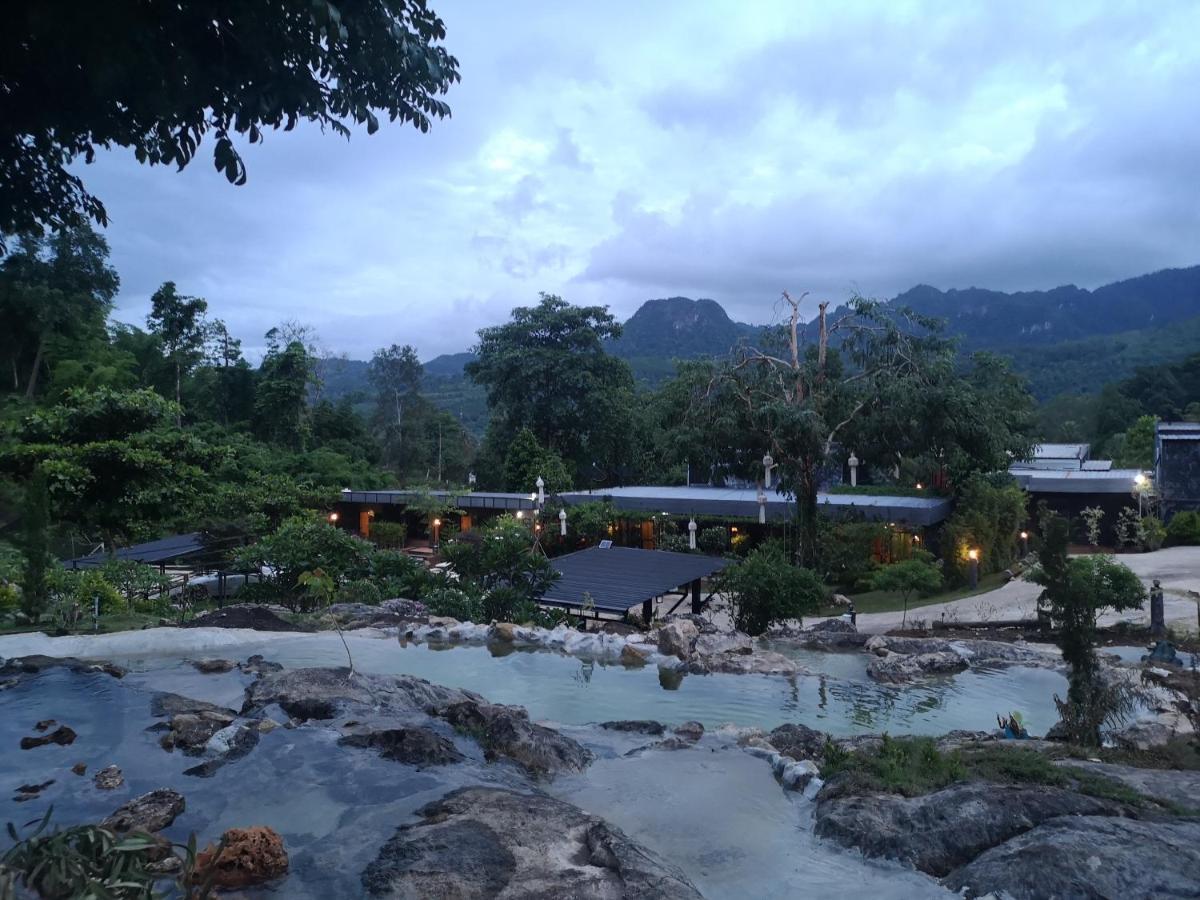 Keeree Loft Resort Thong Pha Phum Ngoại thất bức ảnh