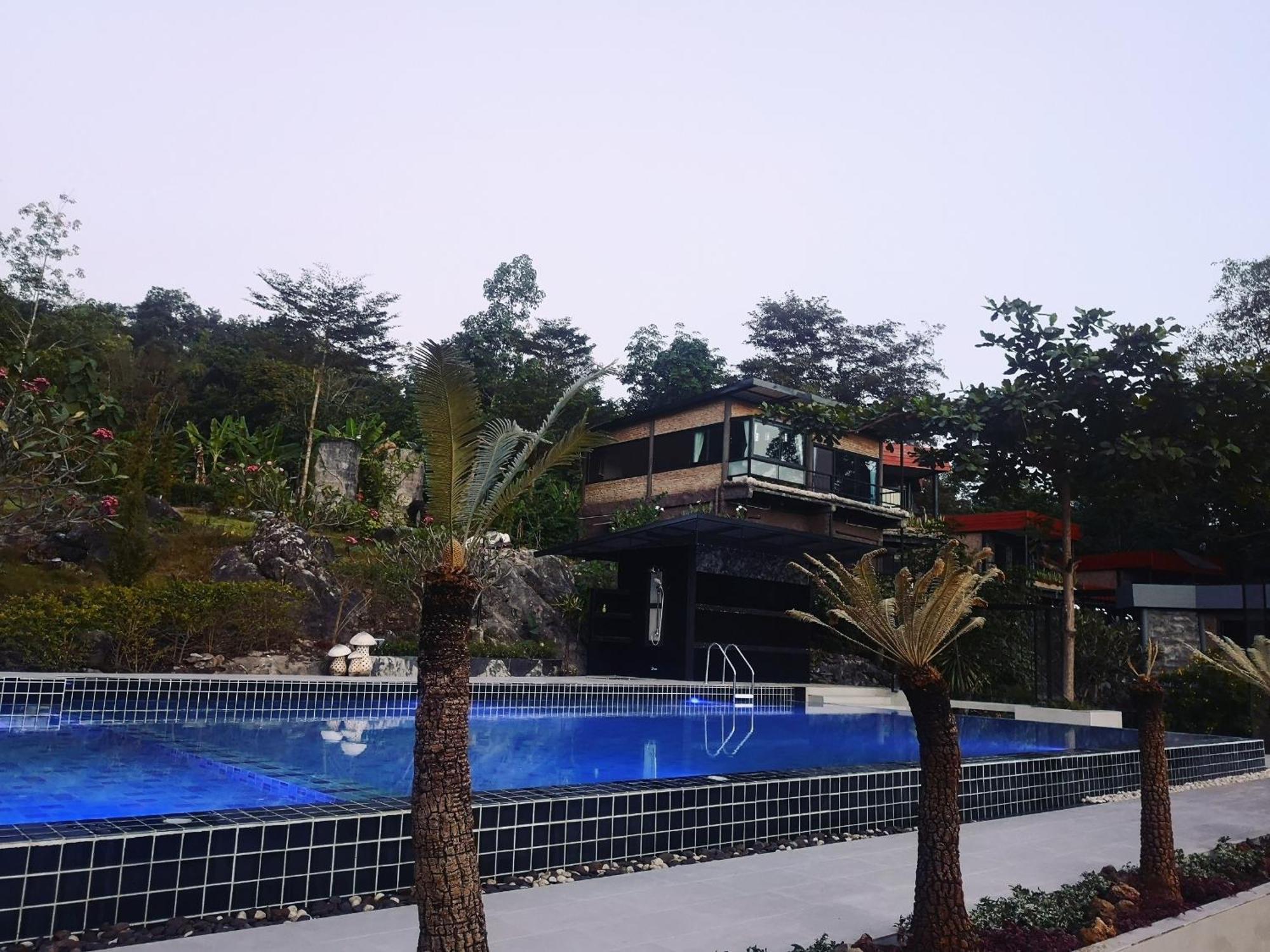 Keeree Loft Resort Thong Pha Phum Ngoại thất bức ảnh