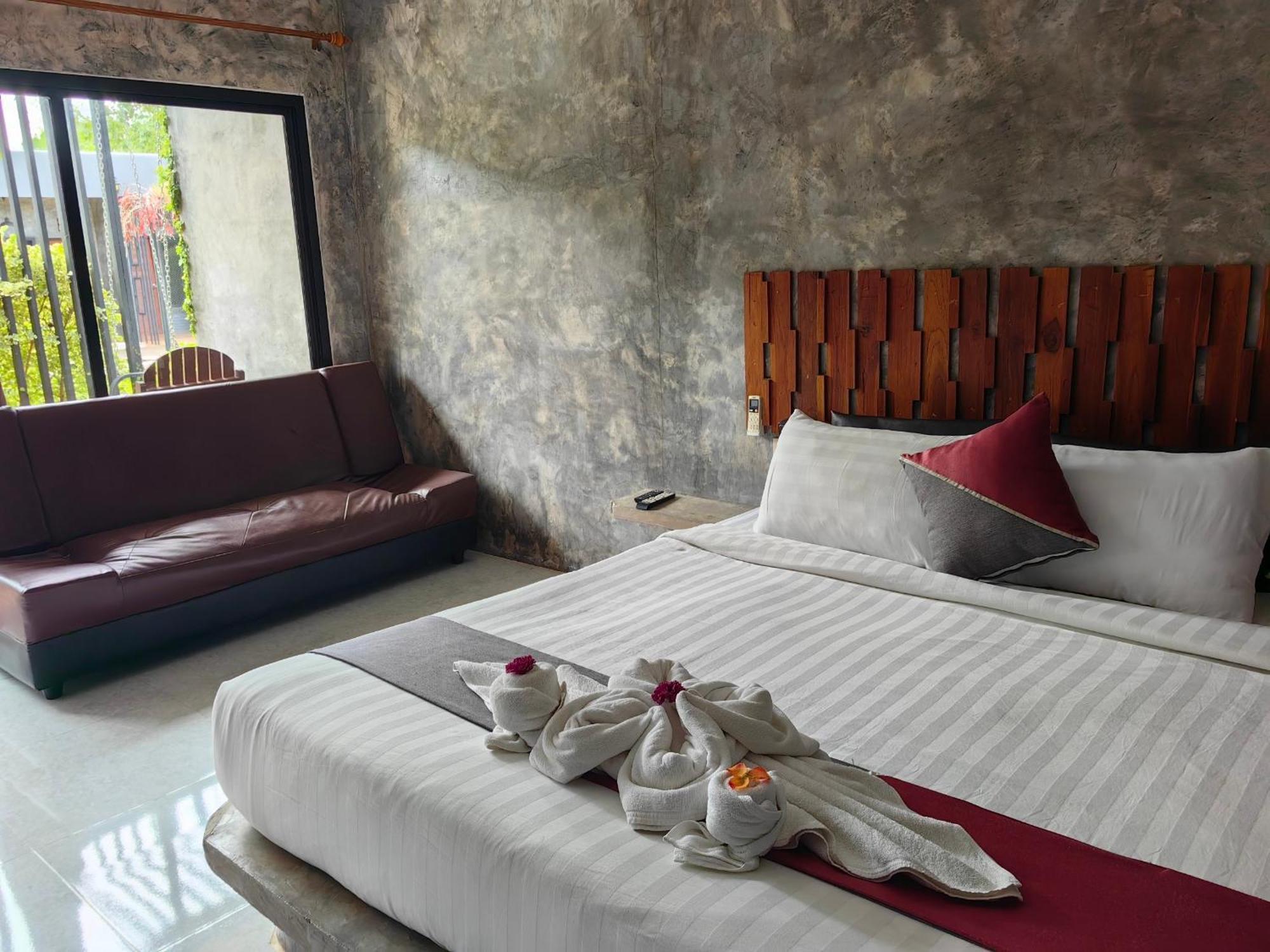 Keeree Loft Resort Thong Pha Phum Ngoại thất bức ảnh